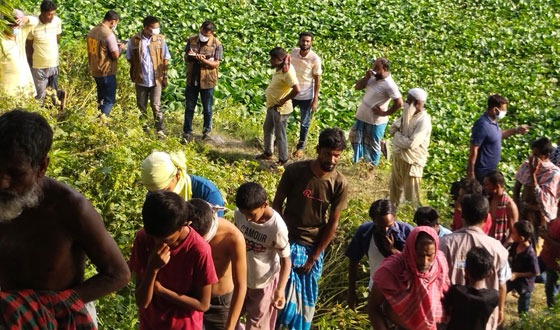 বগুড়ায় নদীর ধারে অজ্ঞাত লাশ, আগুনে ঝলসে দেওয়া মুখমণ্ডল