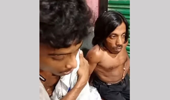 শৈলকুপায় ১শ পুটলা গাঁজা নিয়ে প্রতিবন্ধী সহ আটক ২