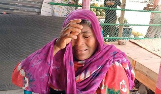 চাটমোহরে প্রতিবন্ধী গৃহবধূর থেকে টাকা হাতিয়ে নিল প্রতারক