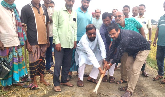 নিকলীতে এলজিডির রাস্তা উদ্বোধন করলেন উপজেলা প্রকৌশলী