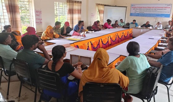 তালায় স্থানীয় সরকার প্রতিষ্ঠানের সাথে অংশগ্রহণমূলক প্রাক-বাজেট অ্যাডভোকেসি সংলাপ