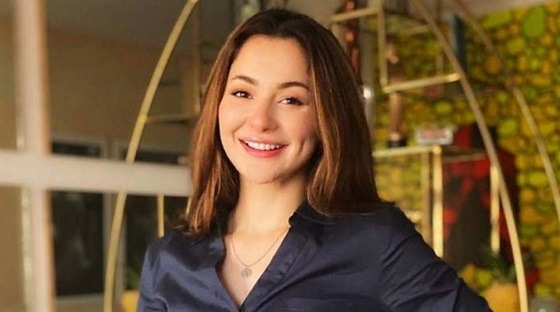 হানিয়াকে পানি উপহার পাঠালো ভারতীয় ভক্ত!