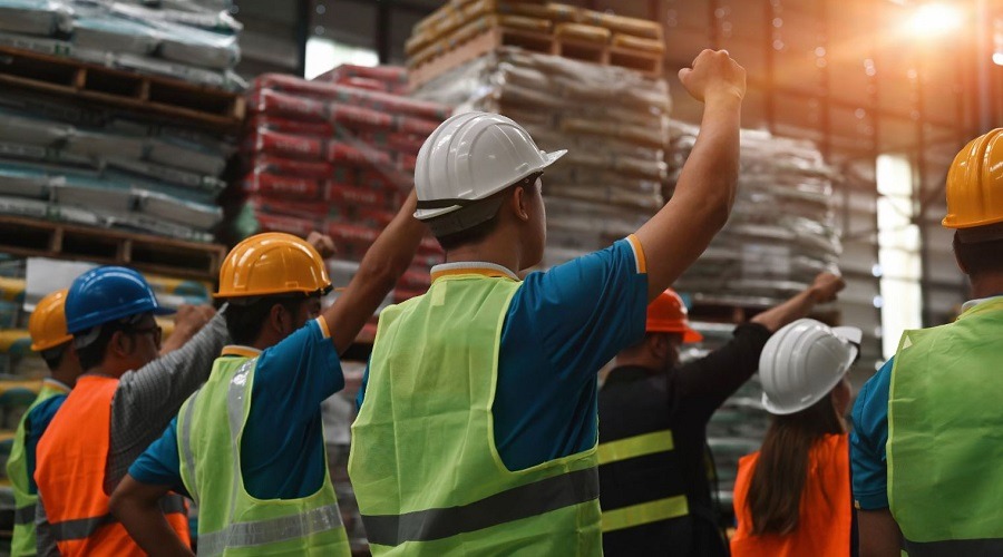 কর্মস্থলে শ্রমিকের মৃত্যু কমছে না