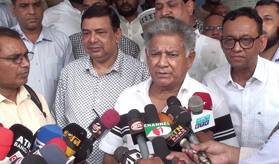 সোনামসজিদ স্থলবন্দরের পরিধি বাড়াতে উদ্যোগের কথা জানালেন নৌ উপদেষ্টা