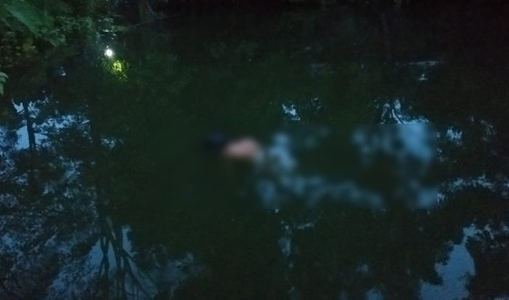 পুকুরে ভেসে উঠেছে যুবকের মরদেহ