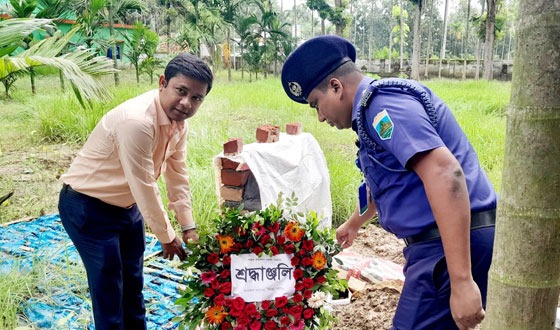 সিংড়ায় জুলাই গণঅভ্যুত্থান দিবসে তিন শহীদের কবরে শ্রদ্ধা