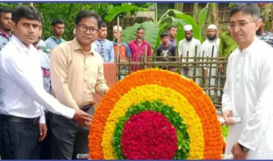 নীলফামারীতে শহীদ রুবেলের সমাধিতে শ্রদ্ধা নিবেদন