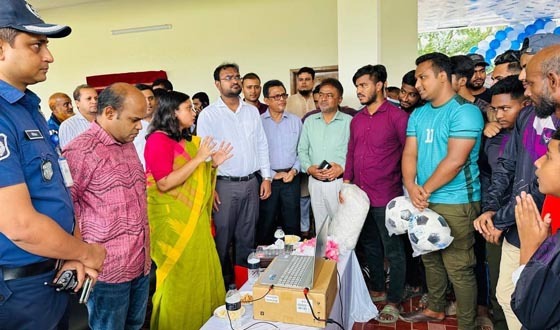 টাঙ্গাইল সদর উপজেলার  মিনি স্টেডিয়াম উদ্বোধন করলেন ক্রীড়া উপদেষ্টা