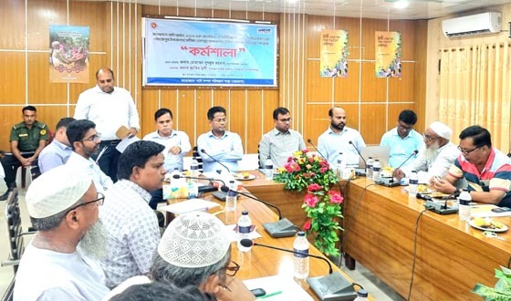 গোমস্তাপুরে পানি সম্পদ বিষয়ক অবহিতকরণ কর্মশালা