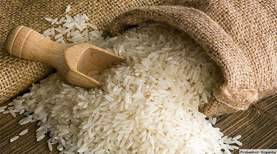 ১৭ আগস্ট থেকে ৫৫ লাখ পরিবারকে ১৫ টাকা কেজি দরে চাল বিতরণ শুরু