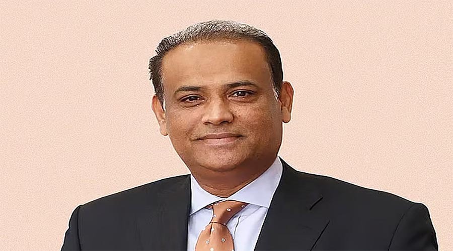 যুক্তরাজ্যে সাবেক ভূমিমন্ত্রীর শত কোটি টাকার সম্পদ বিক্রির প্রক্রিয়া শুরু