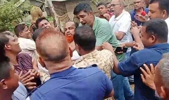 শেরপুর ৭ মাসে ১২ সাংবাদিকের ওপর চোরাকারবারিদের হামলা