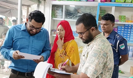 কালীগঞ্জে দুই ব্যবস্যা প্রতিষ্ঠানকে ৫০ হাজার টাকা জরিমানা