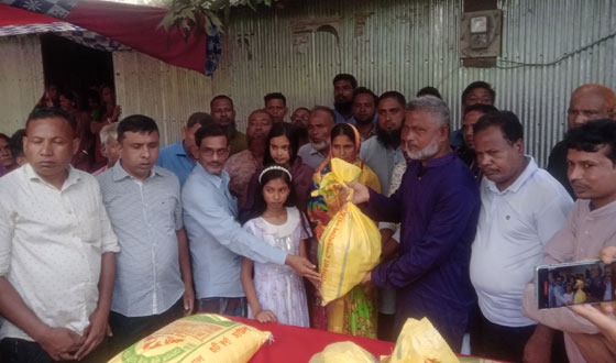 নিহত রূপলালের পরিবারকে বিএনপি'র সংসদ সদস্যর সহায়তা