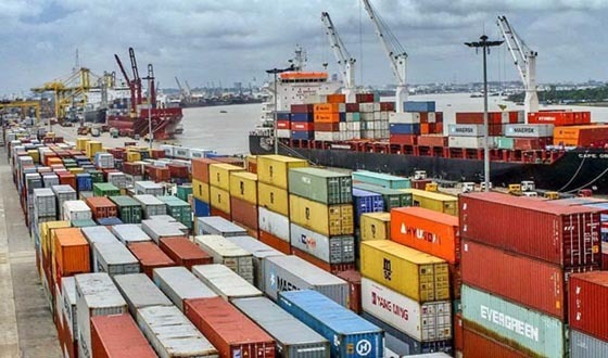 বন্দর কর্তৃপক্ষের সাথে শিপিং এজেন্টদের বিরোধ