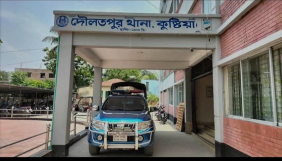 দৌলতপুরে ডাকাতি, টাকা ও স্বর্নালংকার সহ ১৫ লক্ষ টাকার মালামাল লুট