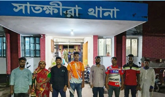 ভারতে আটক ৫ বাংলাদেশিকে বিজিবির কাছে হস্তান্তর