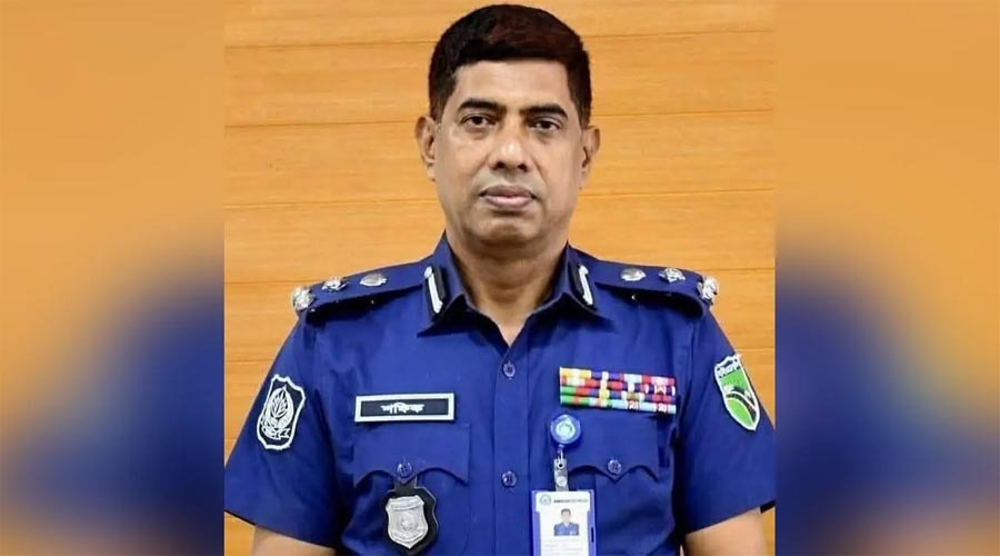 ডিএমপির ডিবি প্রধান হিসেবে যোগ দিলেন ডিআইজি শফিকুল ইসলাম