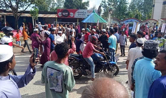 বিরলের জীবন মহল পার্ক ও রিসোর্টে উভয়পক্ষে ব্যাপক ধাওয়া পাল্টা ধাওয়া