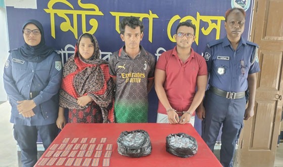 হিলিতে মাদকসহ মা-ছেলে, দেবর আটক