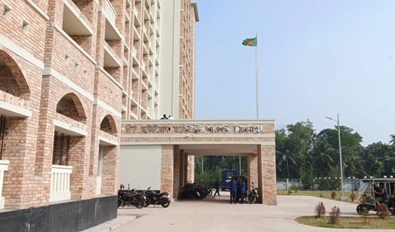 পিরোজপুরে সংঘবদ্ধ চক্রের চাঁদা উত্তোলন, এসপি ও র‌্যাবকে তদন্তের নির্দেশ