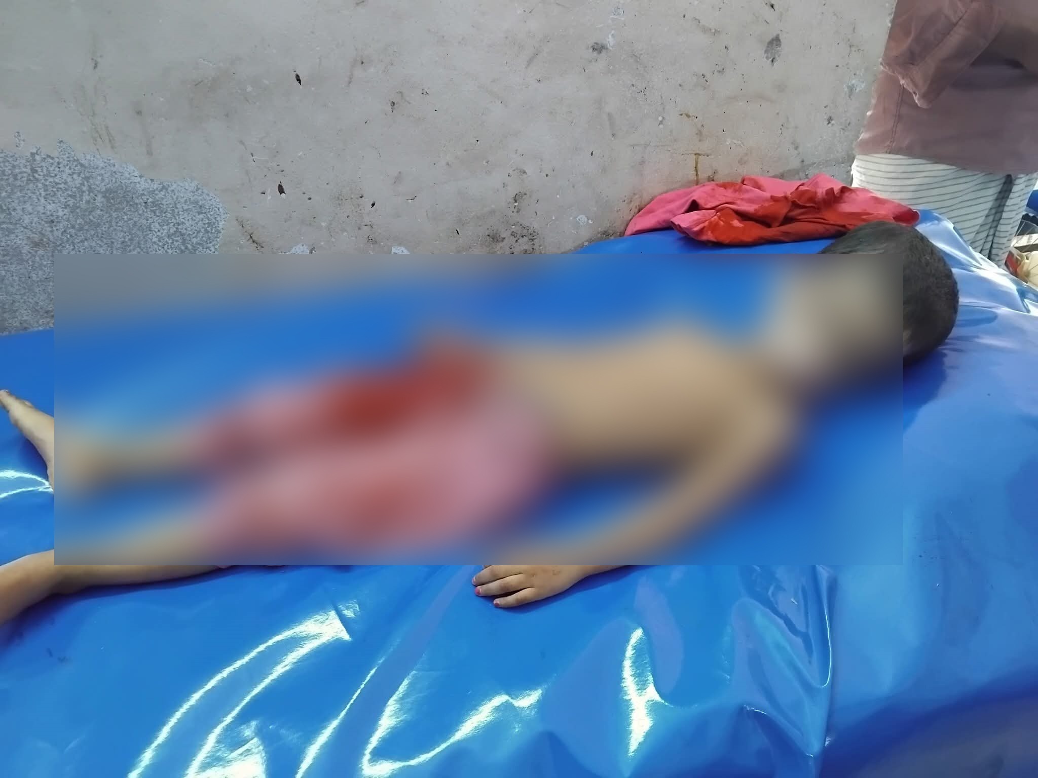 হোমনায় এসিল্যান্ডের গাড়ির চাকায় পিষ্ট হয়ে শিশুর মৃত্যু