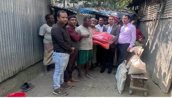 শারীরিক বুদ্ধি প্রতিবন্ধী দুই ভাইকে সহযোগীতা করলো রাজারহাট উপজেলা নির্বাহী অফিসার