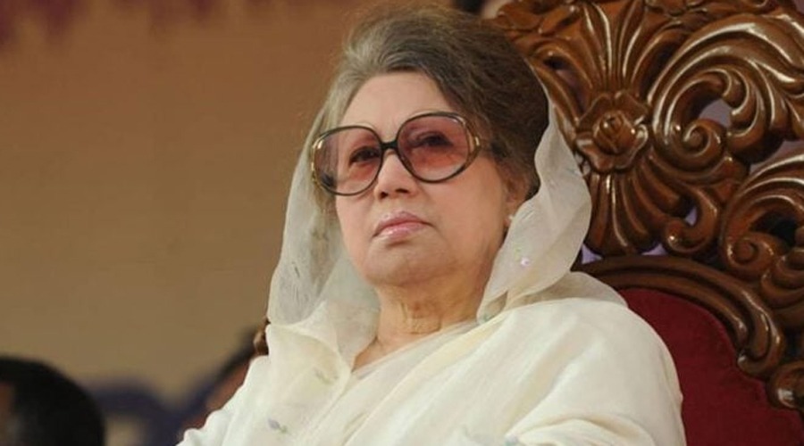 বেগম জিয়াকে লন্ডন নেওয়া নিয়ে বিপত্তি—সিদ্ধান্ত রাতে