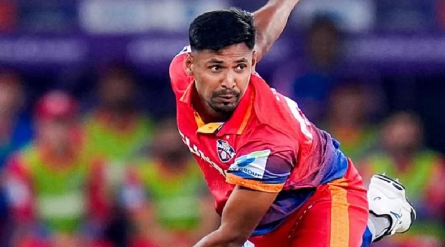 দুবাই ক্যাপিটালসের হয়ে দারুণ সূচনা করলেন মোস্তাফিজ