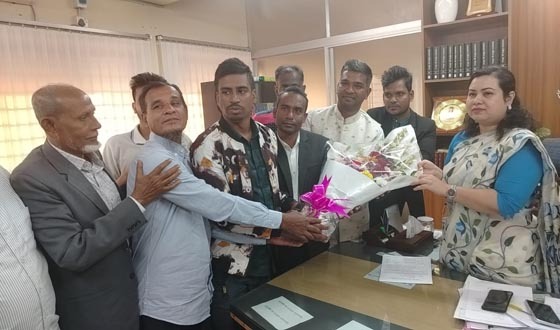 বাবুগঞ্জে নতুন ইউএনও’র সাথে গণঅধিকার পরিষদের সৌজন্য সাক্ষাৎ