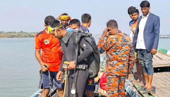 ভূঞাপুরে যমুনা নদীতে নৌকা থেকে পড়ে যুবক নিখোঁজ