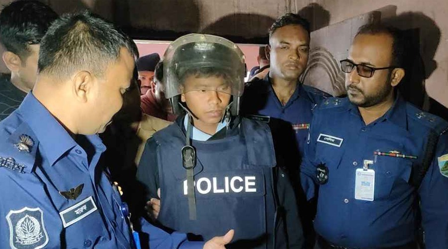 মুক্তিযোদ্ধা ও তার স্ত্রীকে হত্যার ঘটনায় গ্রেপ্তার এক