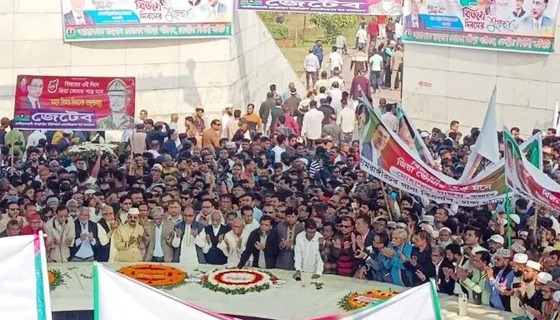 বিজয় দিবসে জিয়াউর রহমানের সমাধিতে বিএনপির শ্রদ্ধা