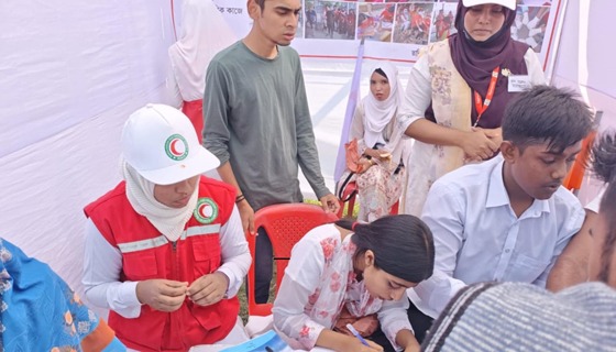 লৌহজংয়ে রেড ক্রিসেন্টের কুচকাওয়াজ, ডিসপ্লে ও মেডিকেল ক্যাম্প