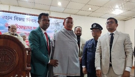 দৌলতপুরে মহান বিজয় দিবস উদযাপন