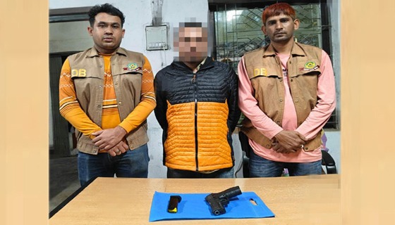 হালিশহর থানা থেকে লুট হওয়া পিস্তল মিললো লক্ষীপুরে