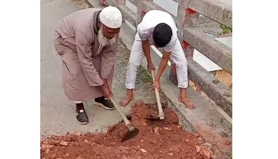 শোভনালী ব্রীজের মুখে ভাঙ্গন স্থান সংস্কার