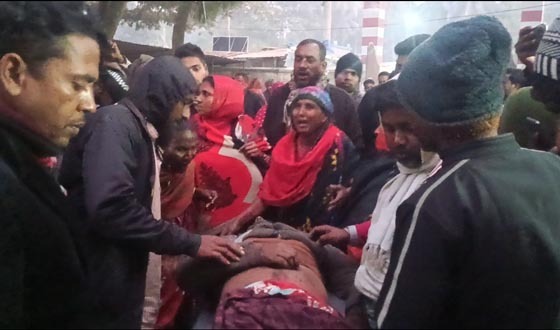 গাংনীতে ট্রলি চাপায় স্বামীর মৃত্যু, স্ত্রী ও সন্তান আহত