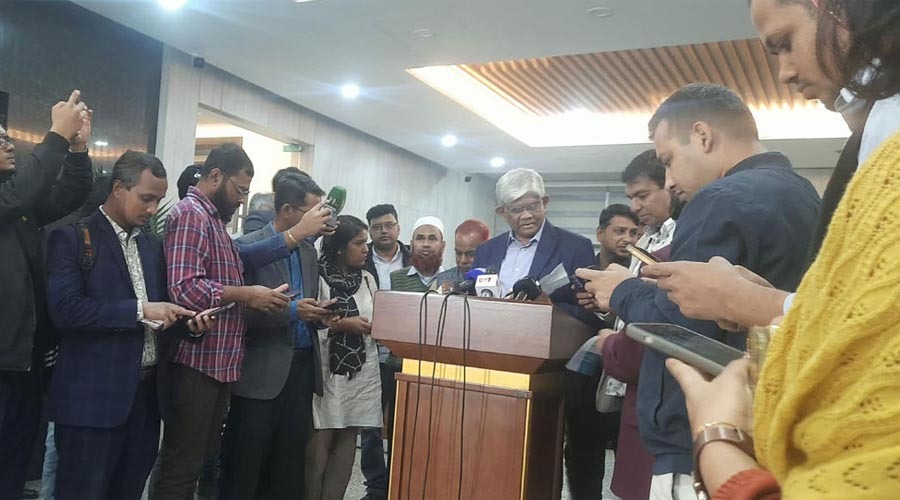 ভারতের সঙ্গে সম্পর্ক স্বাভাবিক রাখতে অগ্রাধিকার, তিক্ততা চায় না অন্তর্বর্তী সরকার