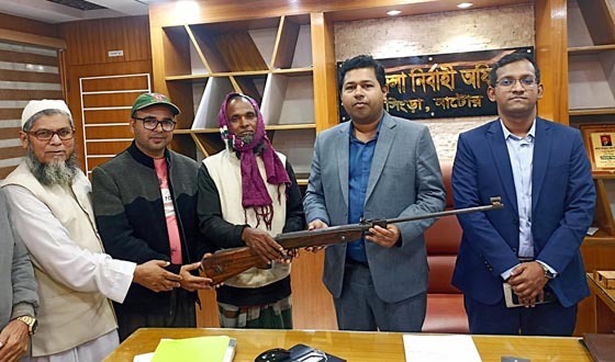 সিংড়ায় সেই এয়ারগান জব্দ করল প্রশাসন