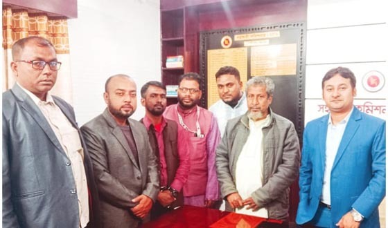 দিঘলিয়ায় নবাগত এসিল্যান্ডের সাথে উপজেলা প্রেসক্লাবের নেতৃবৃন্দের সৌজন্য সাক্ষাৎ