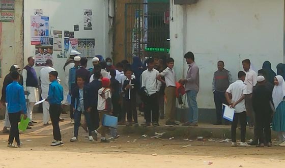 ঈদগাঁওতে জুনিয়র, ইবতেদায়ী ও দাখিল ৮ম শ্রেণীর বৃত্তি পরীক্ষা আরম্ভ