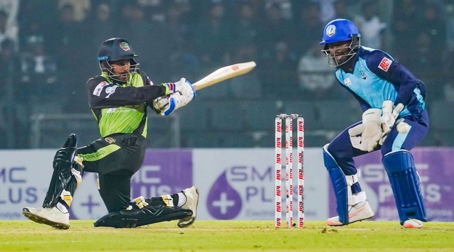 শেষ ওভারের নাটকীয়তায় টানা দ্বিতীয় হার নোয়াখালীর