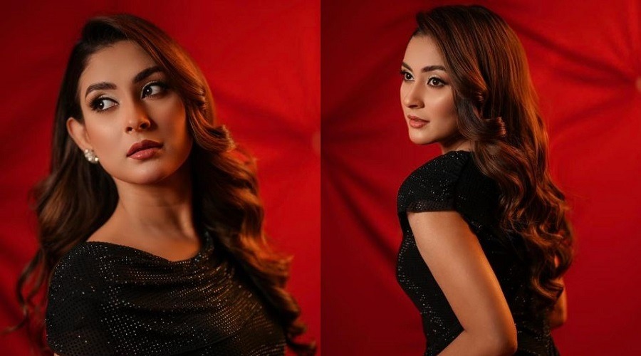 কালো রঙের গাউনে নজর কাড়লেন মেহজাবীন