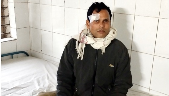 চরভদ্রাসনে ব্যাবসায়ীকে পিটিয়ে জখম করেছে দুর্বৃত্তরা