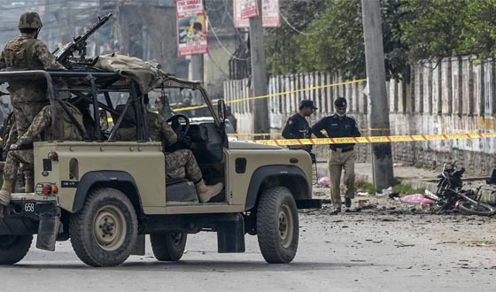 পাকিস্তানের বেলুচিস্তানে সেনা-বিচ্ছিন্নতাবাদী সংঘর্ষে ৪২ জন নিহত