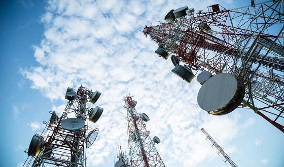 দেশের টেলিকম খাতে সেবার মান কমলেও গ্রাহকের ব্যয় বাড়ছে