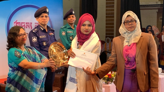 রাজশাহী বিভাগের শ্রেষ্ঠ পাঁচ অদম্য নারীকে সংবর্ধনা