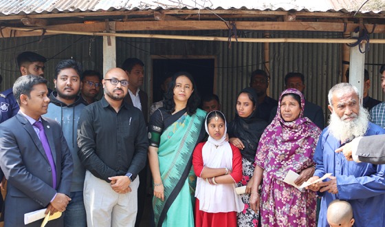 সিংড়ার তিন শহীদ পরিবারে আর্থিক সহায়তা