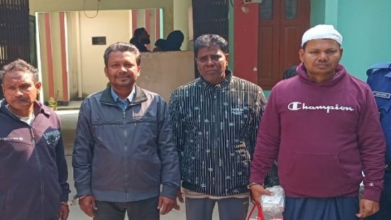 বাগমারায় ডেভিল হান্ট অপারেশনে আটক ৩